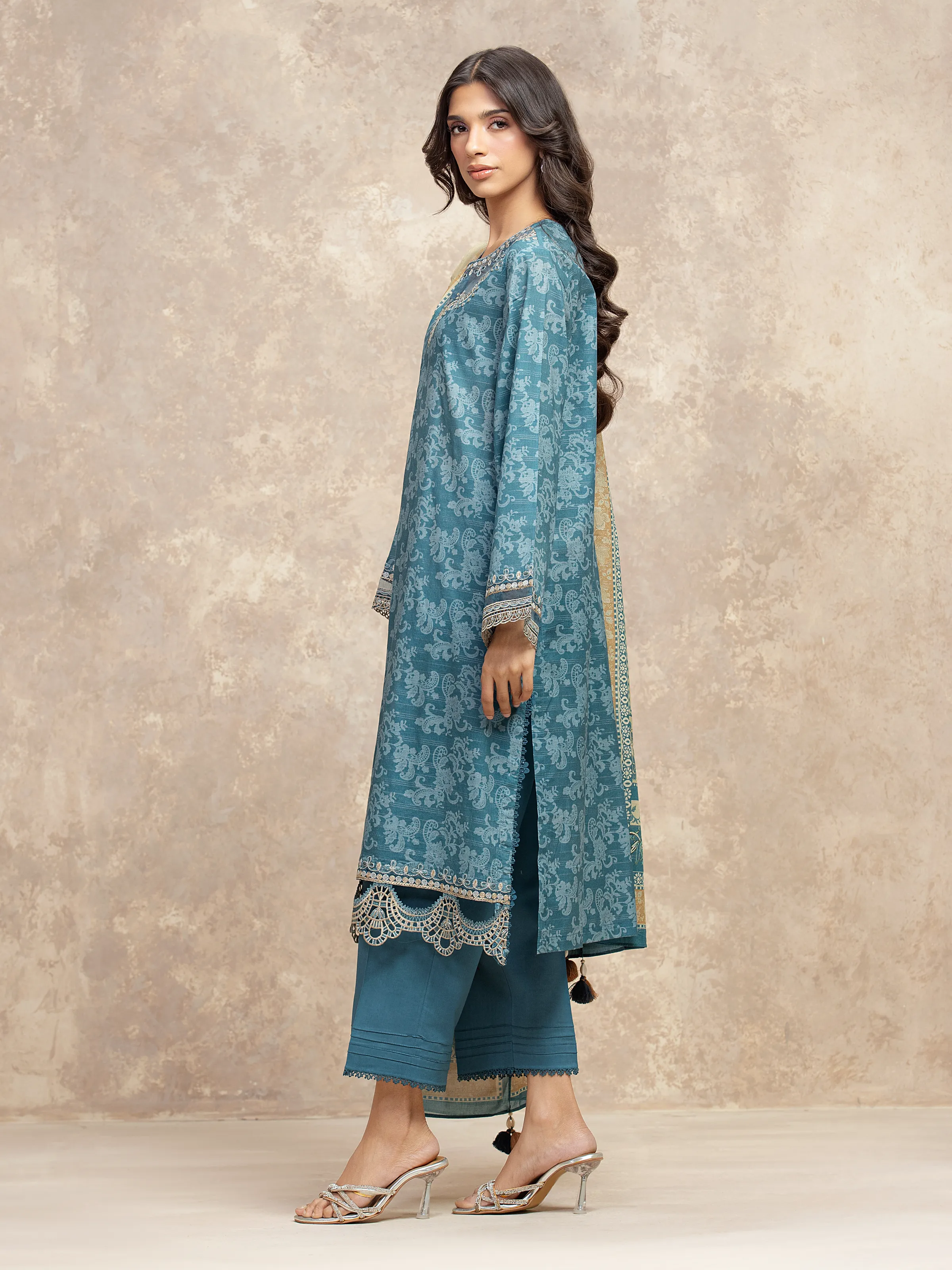 Embroidered Zari Lawn Suit - EWU5V1-31879-3P - Image 5