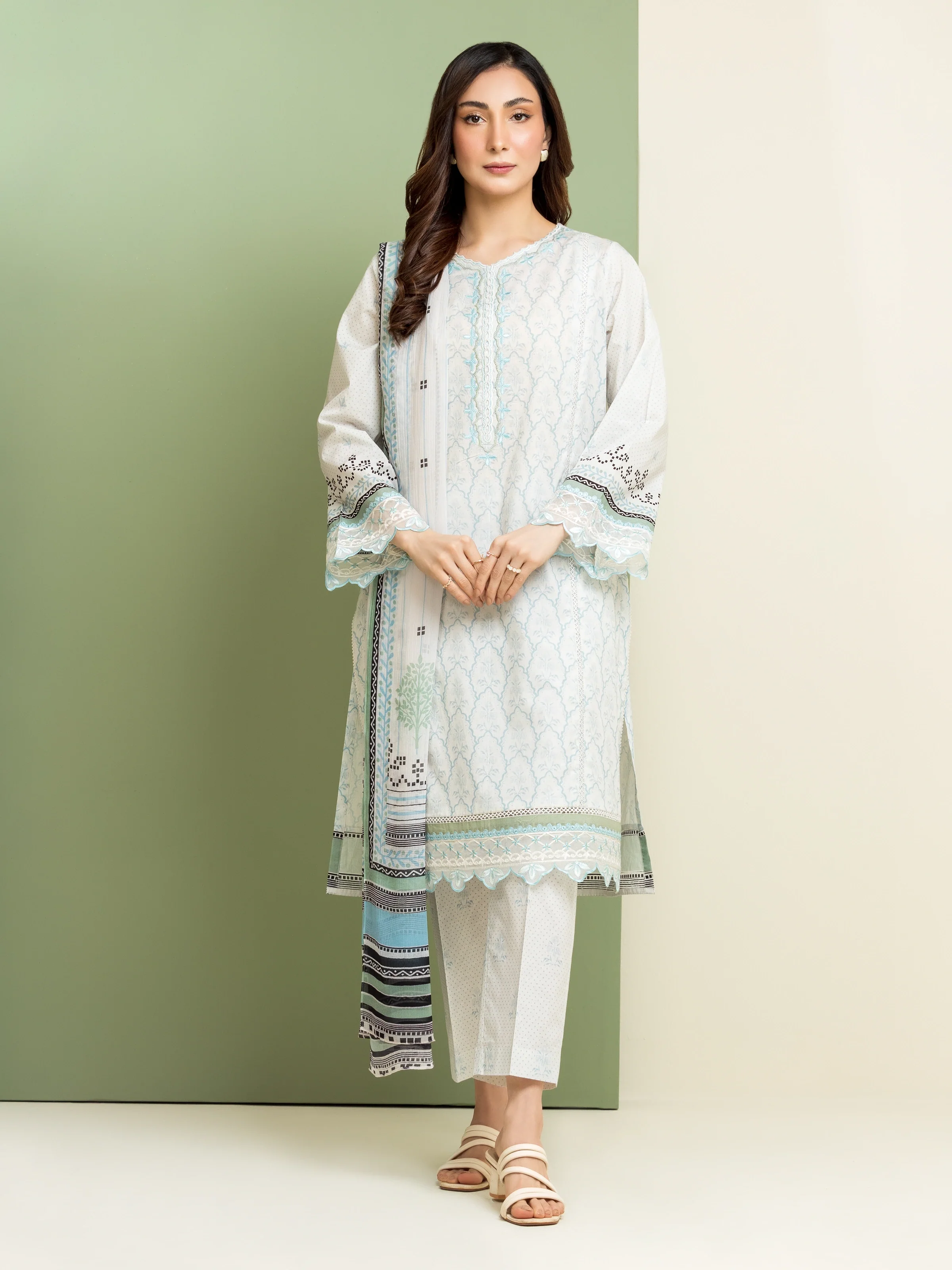 Embroidered Lawn Suit - EWU5V1-31322-3P