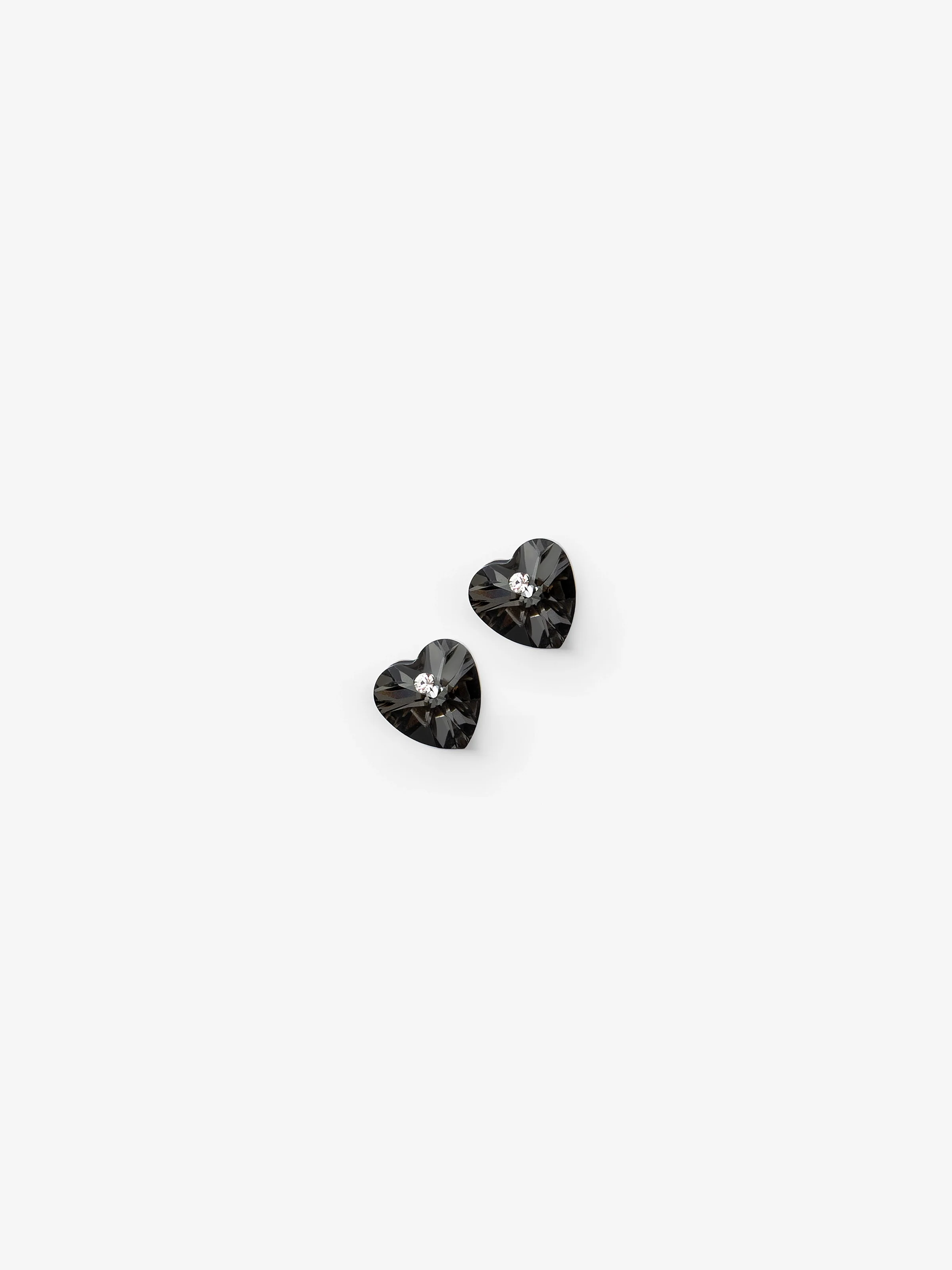 Black Heart Ear Studs - EAWE5-002