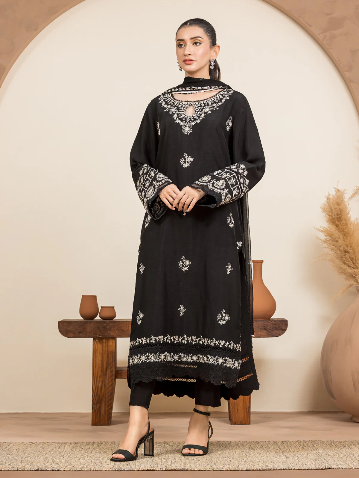 Embroidered Raw Silk Suit - EWU24V16-30125-3P