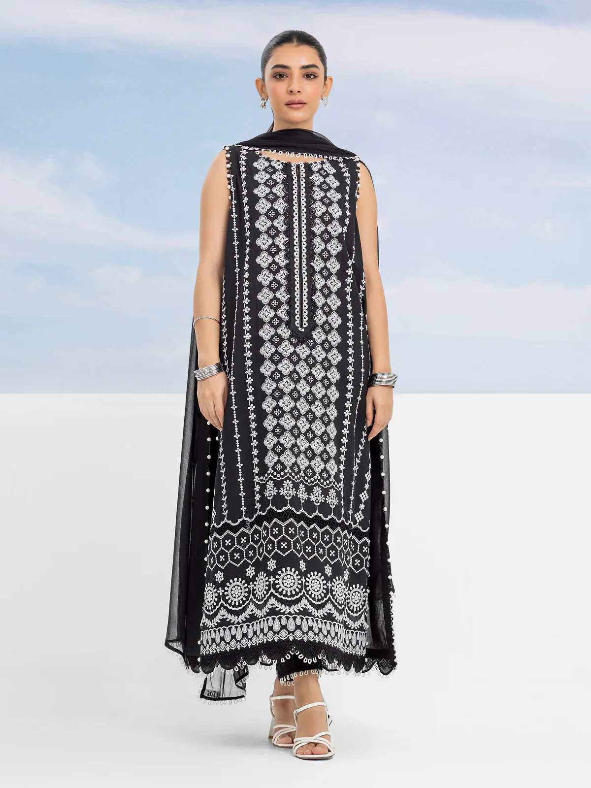 Embroidered Cambric Suit - EWU24V2-30135-3P - Image 2