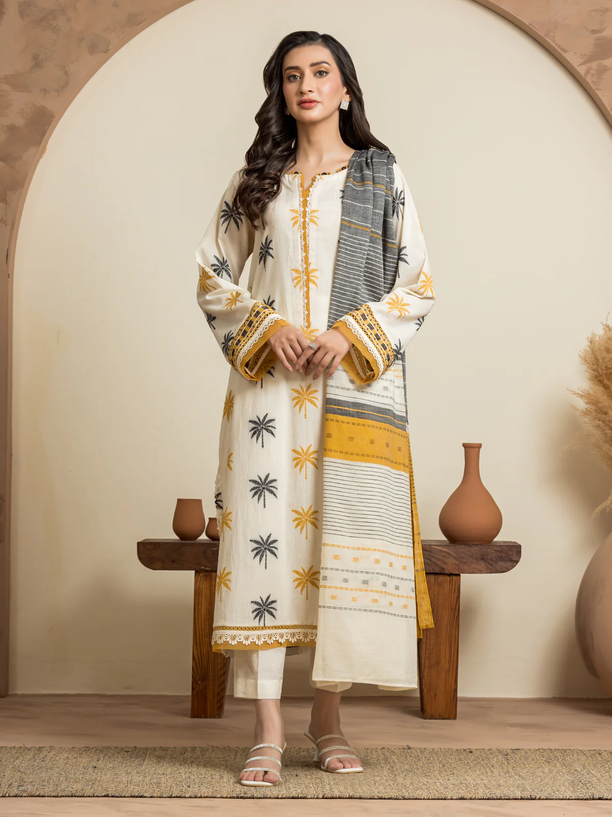 Embroidered Jacquard Suit - EWU24V3-30053-3P