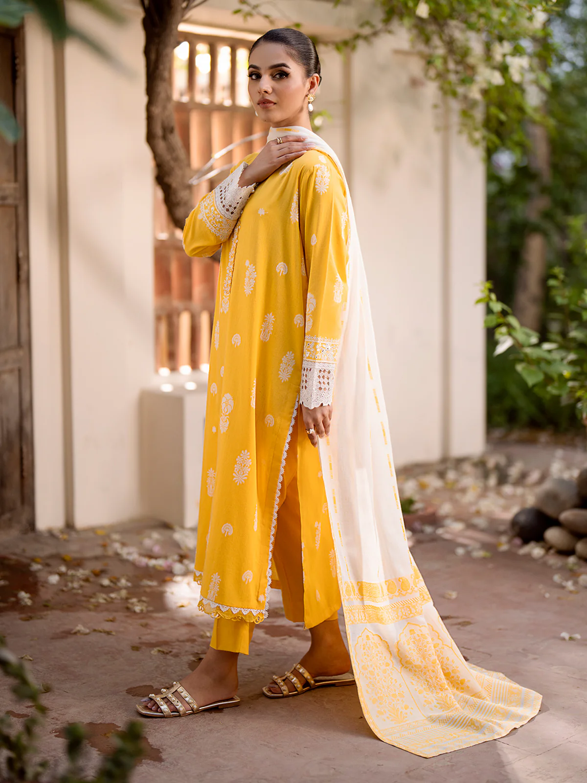Embroidered Jacquard Suit - EWU24V3-30050-3P - Image 8