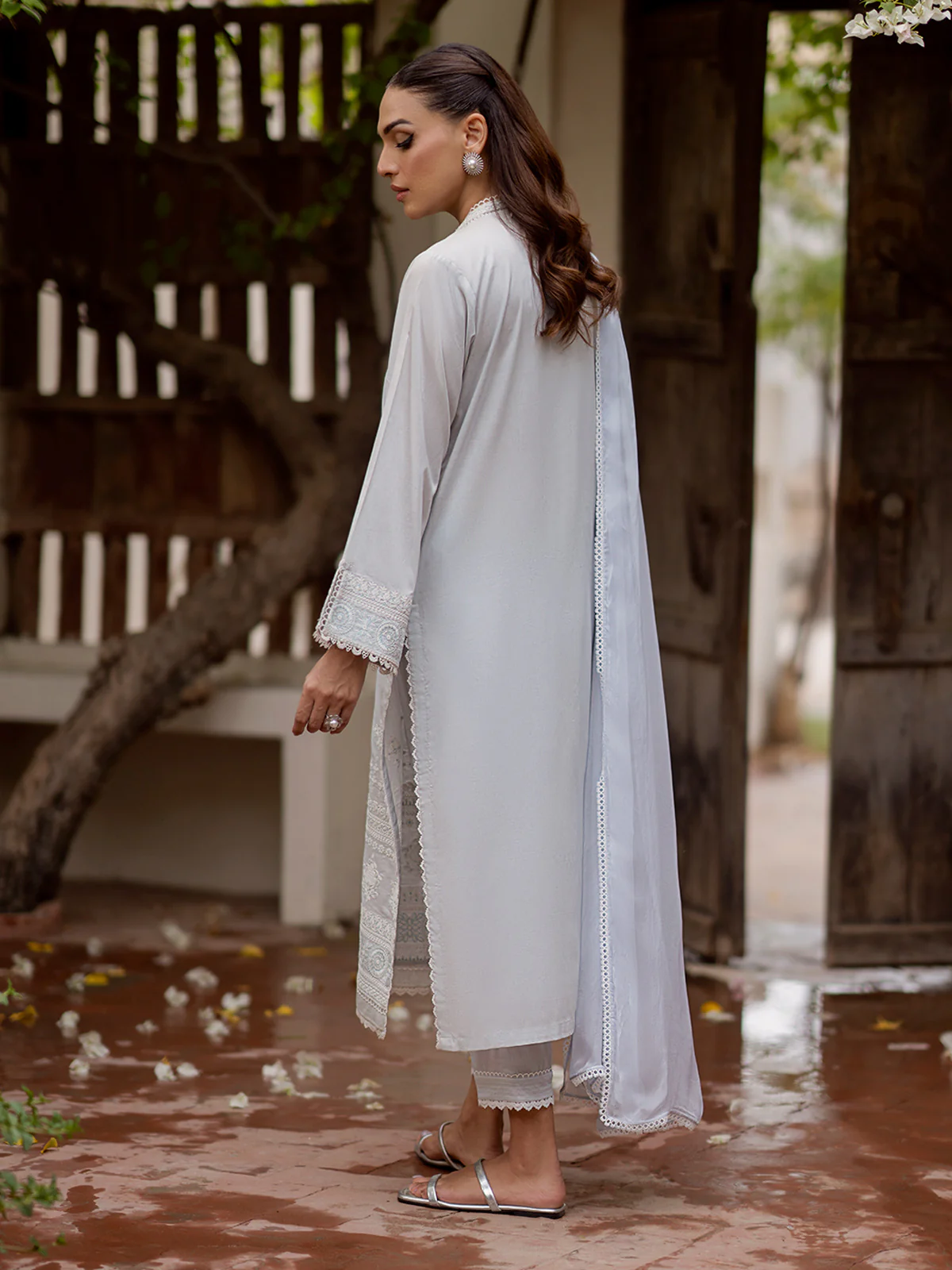 Embroidered Cambric Suit - EWU24V2-28619-3P - Image 7