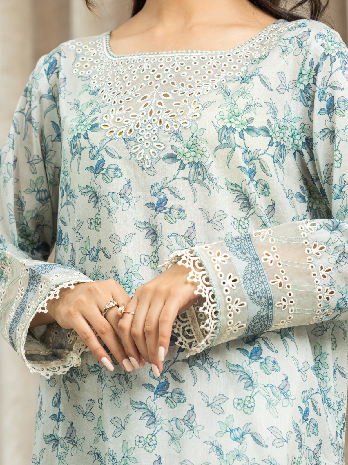 Embroidered Lawn Suit - EWU24V1-30250-3P - Image 3