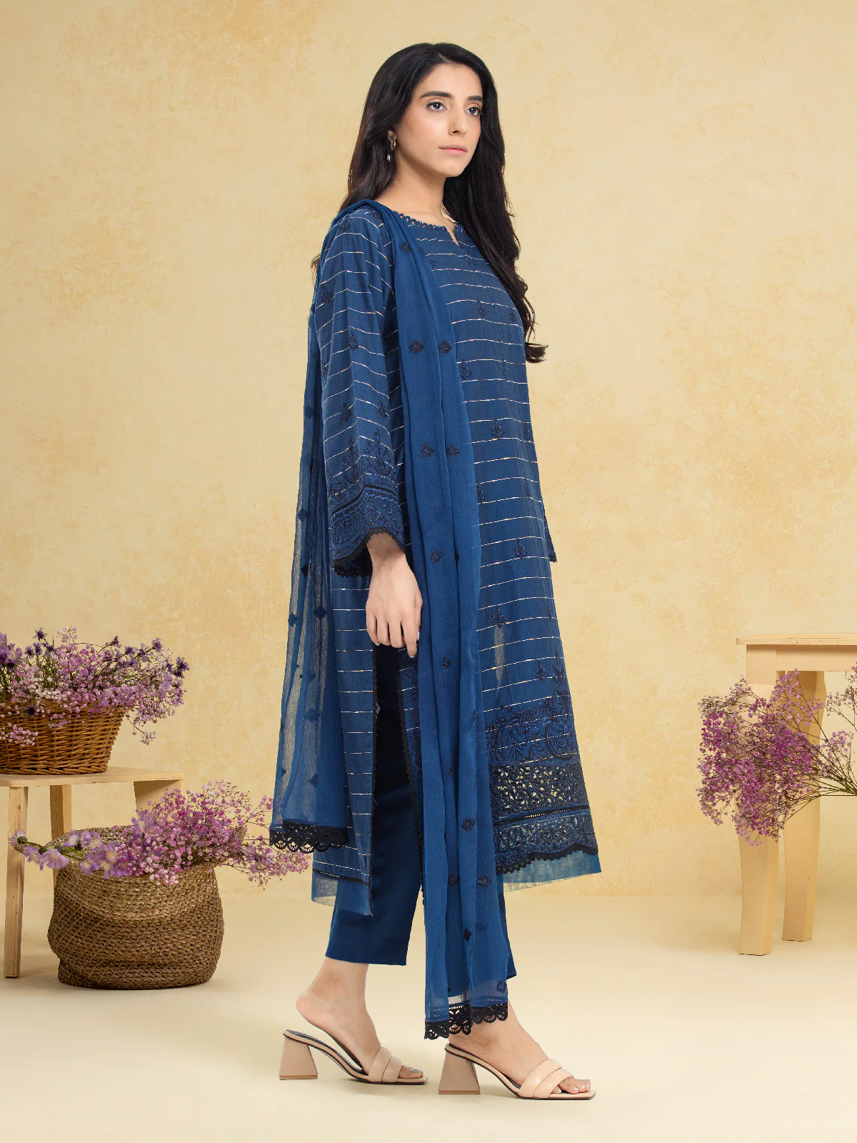 Embroidered Cambric Suit - EWU24V2-30123-3P - Image 4