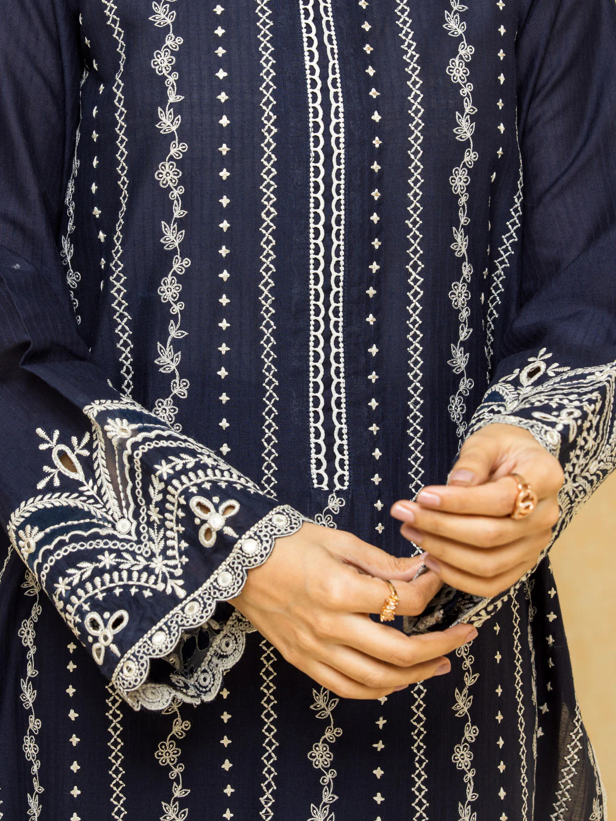 Embroidered Dobby Suit - EWU24V7-28780-3P - Image 4