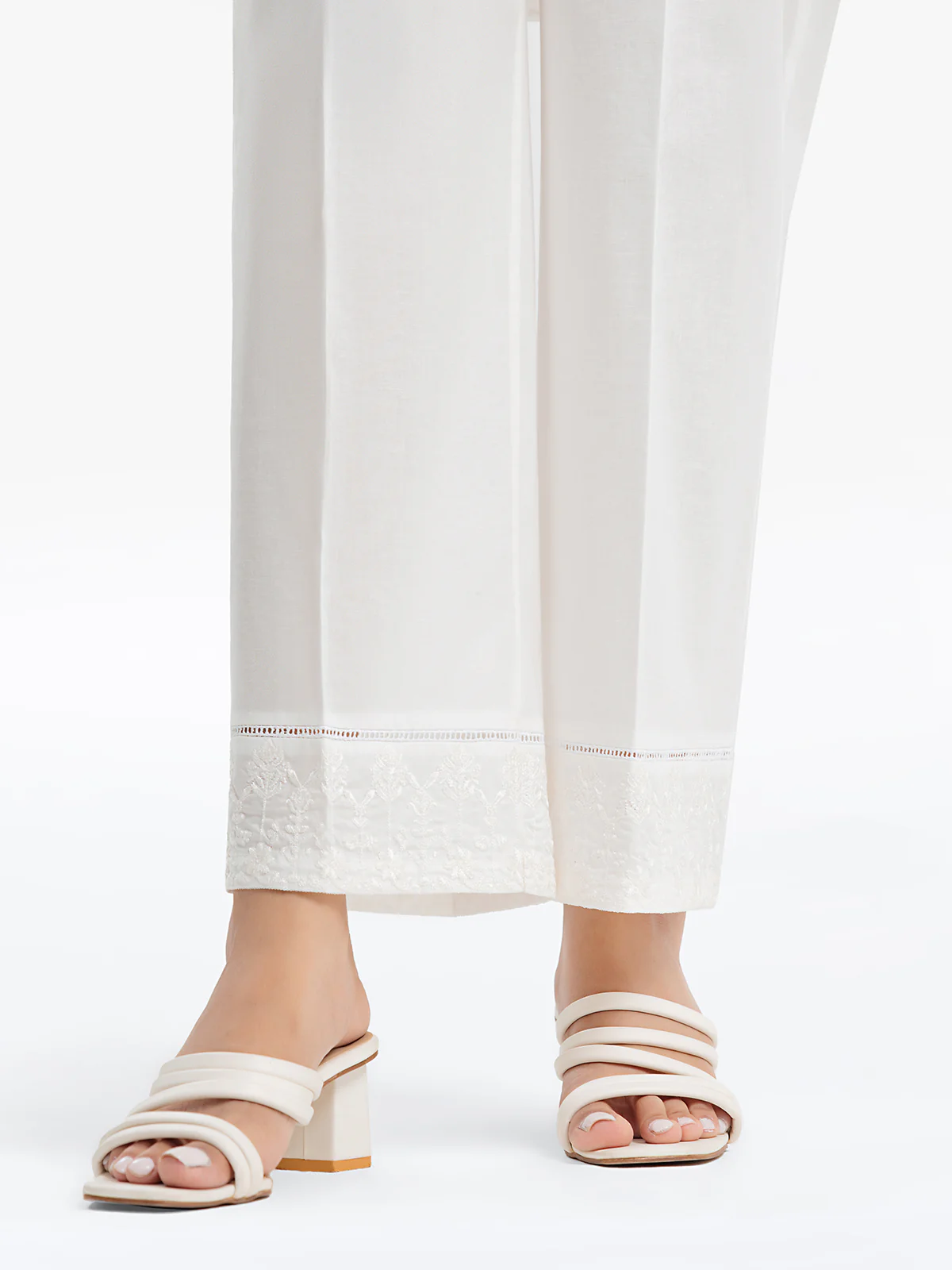 Embroidered Cambric Trouser - EWBE24-76574