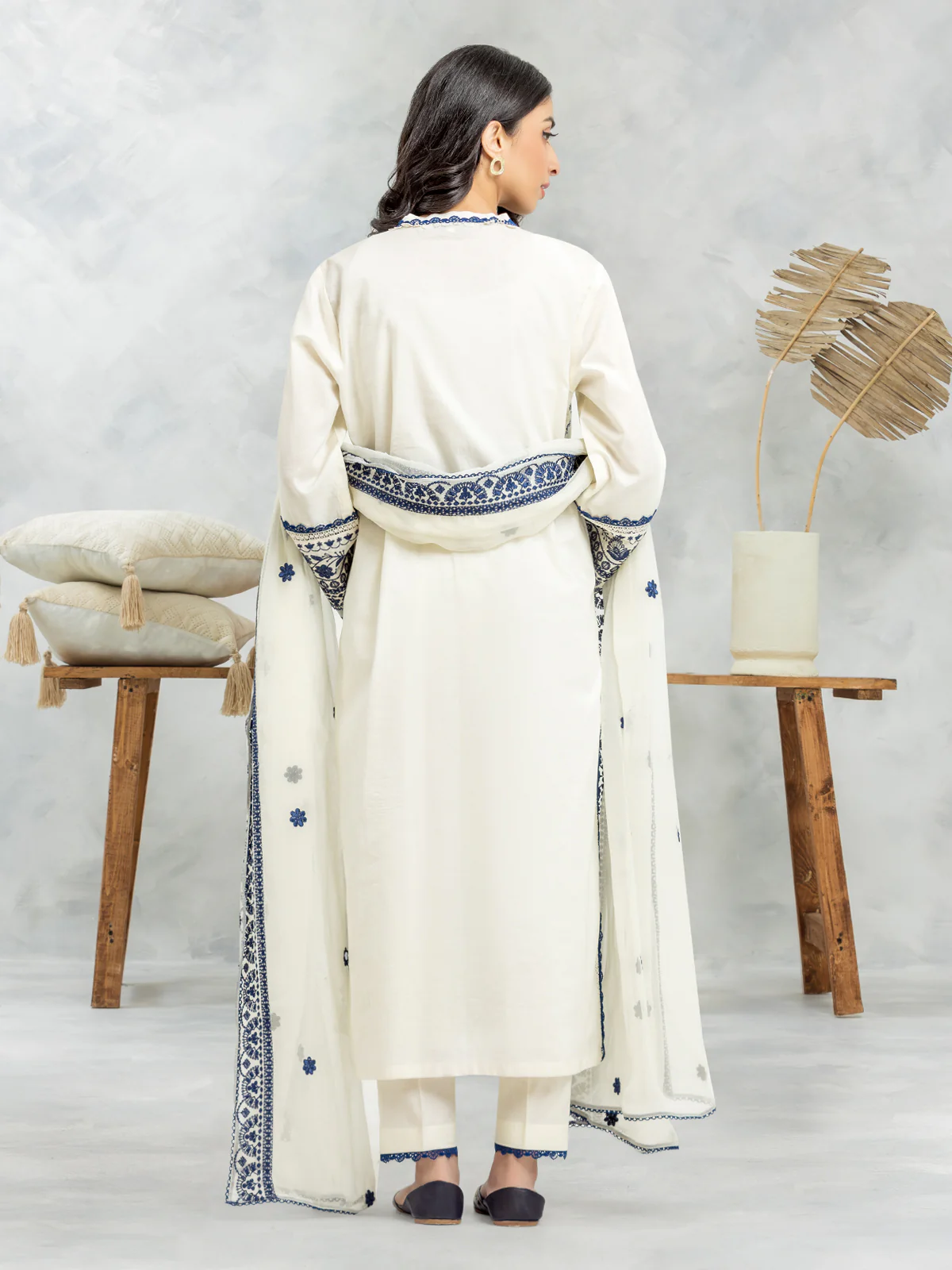 Embroidered Cambric Suit - EWU24V2-30147-3P - Image 4
